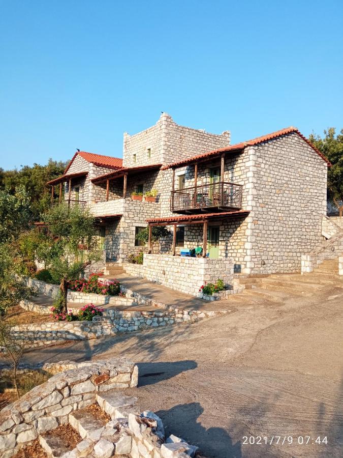 Villas Guest House Vathí Exterior foto